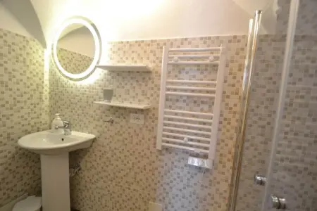 Casa Longo, Maison de vacances moderne avec vue sur la mer à Vintimille - Photo 18