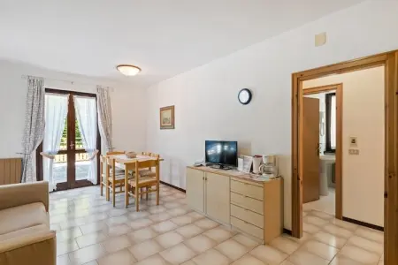 Miralago Trilo Primopiano, Maison de vacances moderne face lac Ledro, commerces et bar - Photo 6