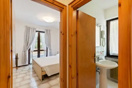 Miralago Trilo Primopiano, Maison de vacances moderne face lac Ledro, commerces et bar - Photo 10