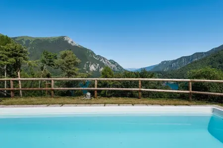 Casa Europa, Maison de vacances à Molina di Ledro avec piscine - Photo 9