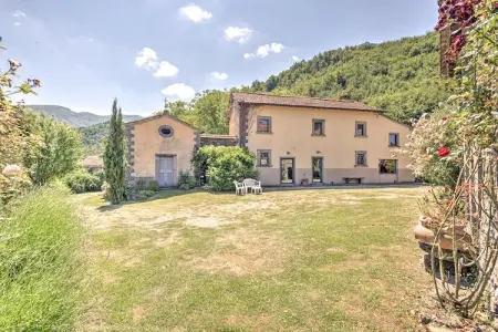San Godenzo Casa Grande 1, Maison de vacances isolée avec piscine à San Godenzo - Photo 7