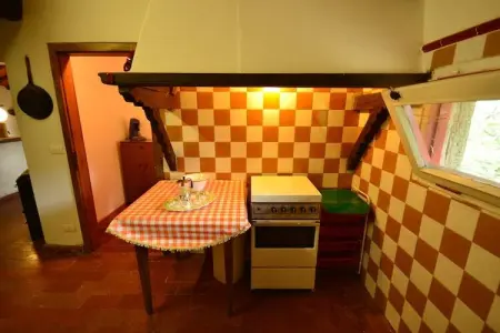 La Loggia, maison de vacances caractéristique avec piscine partagée - Photo 13