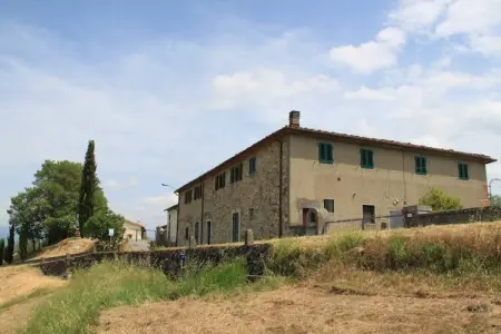 La Casa dei Due Olivi, Ferme rustique à San Baronto avec piscine - Photo 11