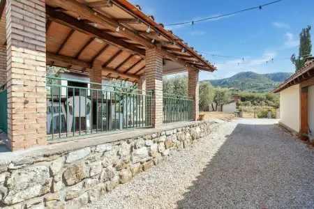 La Casa dei Due Olivi, Ferme rustique à San Baronto avec piscine - Photo 32