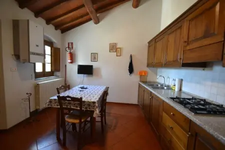 La Casa dei Cinque Olivi, Charmante ferme à San Baronto avec piscine - Photo 19