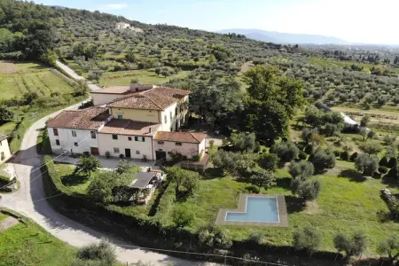 Villa dei Tarocchi, Maison de vacances spacieuse avec piscine située à Pistoia - Photo 6