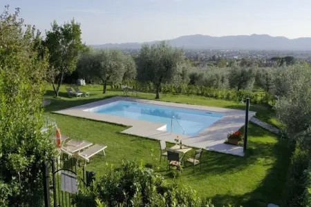 Villa dei Tarocchi, Maison de vacances spacieuse avec piscine située à Pistoia - Photo 16