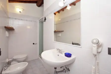 San Martino, Vaste maison de vacances à Bucine avec piscine privée - Photo 19