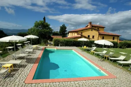 Podere Pulicciano Orciaia, Appartement cosy à Castelfranco di Sopra, pelouse et piscine - Photo 1