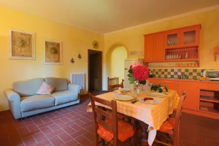 Caprifoglia, Ferme contemporain à Loro Ciuffenna avec piscine - Photo 1