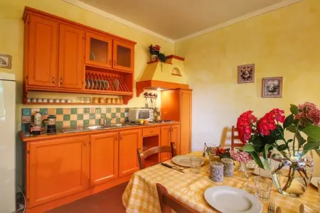 Caprifoglia, Ferme contemporain à Loro Ciuffenna avec piscine - Photo 19