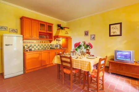 Caprifoglia, Ferme contemporain à Loro Ciuffenna avec piscine - Photo 20