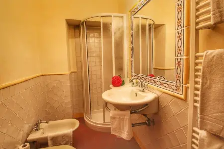 Caprifoglia, Ferme contemporain à Loro Ciuffenna avec piscine - Photo 26