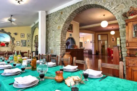 Villa Sole, Villa boutique à Scheggia avec piscine - Photo 12