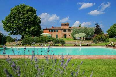 Location Villa à Cortona,Borgonuovo IT-52044-225 N°559740