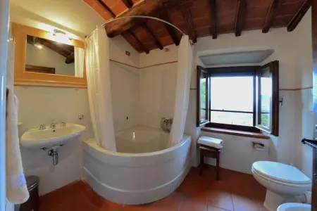 Eugenio Nove, Charmante villa à Cortona, avec piscine - Photo 17