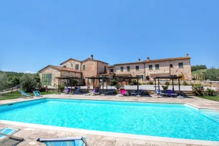 Fuoco, Charmante ferme avec piscine à Asciano - Photo 10