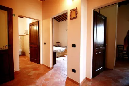 Fuoco, Charmante ferme avec piscine à Asciano - Photo 19