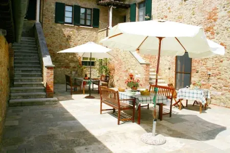 Fuoco, Charmante ferme avec piscine à Asciano - Photo 29