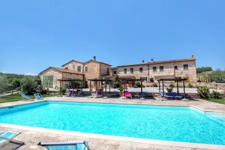 Terra, Ferme ancienne à Asciano avec piscine - Photo 11