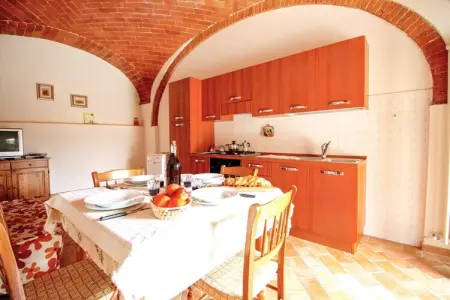 Terra, Ferme ancienne à Asciano avec piscine - Photo 21