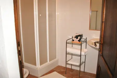 Terra, Ferme ancienne à Asciano avec piscine - Photo 26