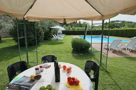La Logetta, Ferme rustique à Montepulciano avec piscine - Photo 13