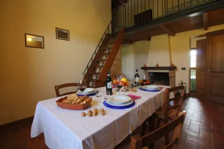 Mimosa, Ferme luxueuse à Montepulciano avec Piscine - Photo 17