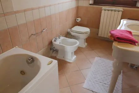 Mimosa, Ferme luxueuse à Montepulciano avec Piscine - Photo 24