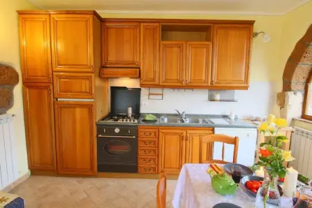 Piano, Ferme traditionnelle à Sorano avec piscine - Photo 10