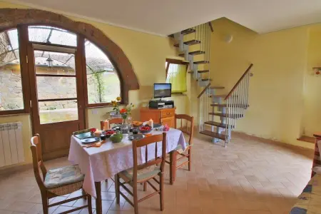 Piano, Ferme traditionnelle à Sorano avec piscine - Photo 21