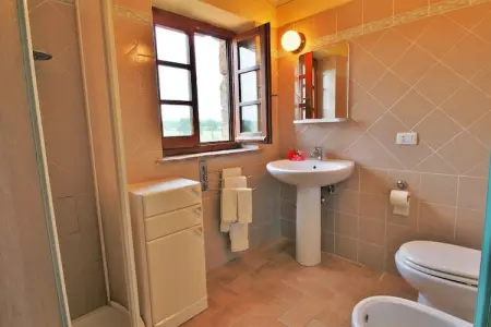 Piano, Ferme traditionnelle à Sorano avec piscine - Photo 28