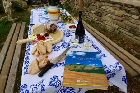 Sole, Magnifique ferme avec piscine à Marche en Italie - Photo 27