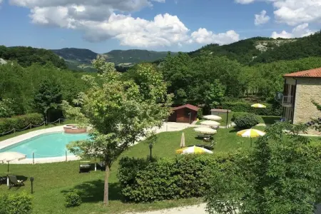 Rosa Rossa, Belle demeure de charme à Apecchio avec piscine - Photo 12