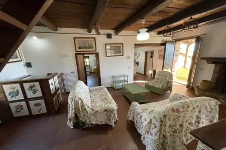 Villa Faggio, Grande villa avec piscine privée à Amandola - Photo 23