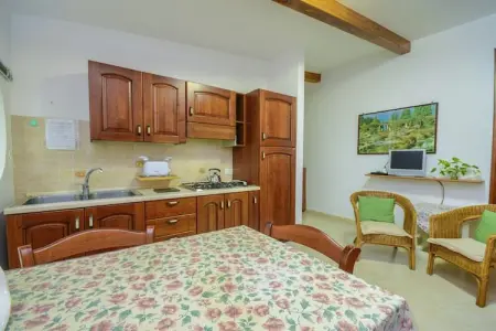 Edera, Magnifique manoir à Sorrento avec jardin - Photo 12