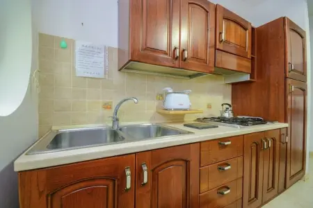 Edera, Magnifique manoir à Sorrento avec jardin - Photo 13