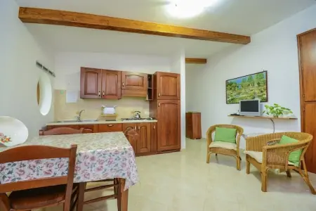 Edera, Magnifique manoir à Sorrento avec jardin - Photo 14