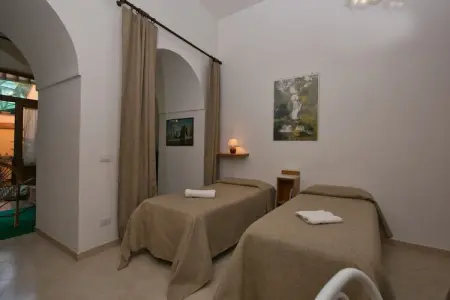 Rosa, Magnifique manoir à Sorrento avec jardin - Photo 3