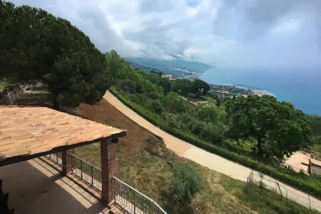 Tuono, Belle ferme avec terrasse à Cetraro - Photo 9