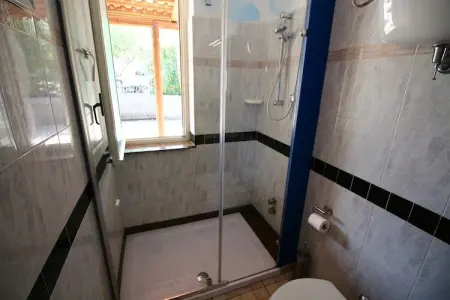 Olivia, Maison de vacances confortable à Ricadi près de la mer - Photo 16