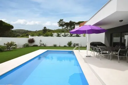 Casa Rozie, Maison de vacances moderne à Famalicão Nazaré avec piscine - Photo 12