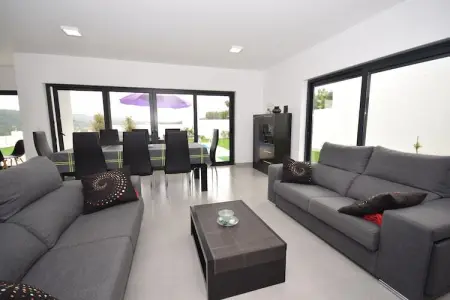 Casa Rozie, Maison de vacances moderne à Famalicão Nazaré avec piscine - Photo 18