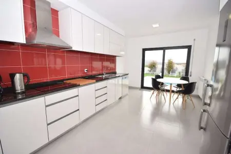 Casa Rozie, Maison de vacances moderne à Famalicão Nazaré avec piscine - Photo 21