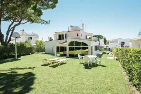Villa Luisa, Maison de vacances moderne à Quarteira avec piscine - Photo 19