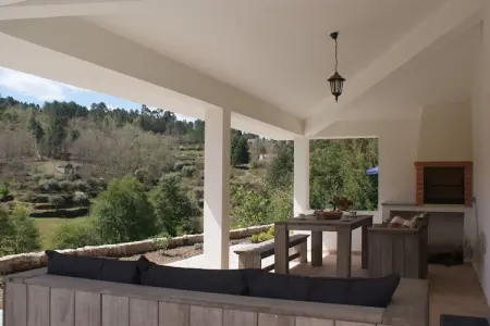 Casa Oliveirinha, Maison de vacances spacieuse à Covas avec parking - Photo 5