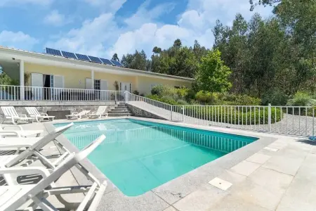 Mira, Villa de charme à Penafiel au Portugal près de la forêt - Photo 1