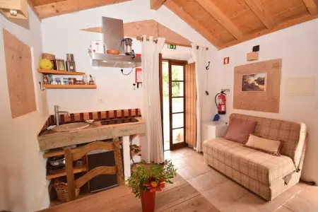 Casa do Tanque, Gîte calme à São Luís Alentejo dans la nature luxuriante - Photo 2