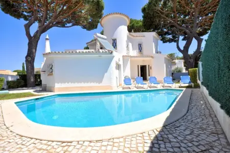 Villa Marcelo, Villa de style portugais typique, quartier calme de Vilamoura avec piscine privée - Photo 8
