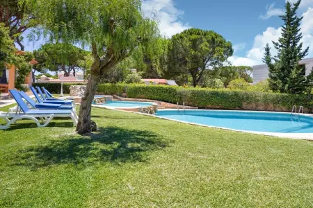 Vivenda Maximino, Magnifique villa à Vilamoura avec barbecue et piscine privée - Photo 6
